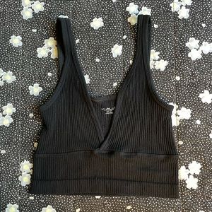 Black cropped top - Urban Outfitters